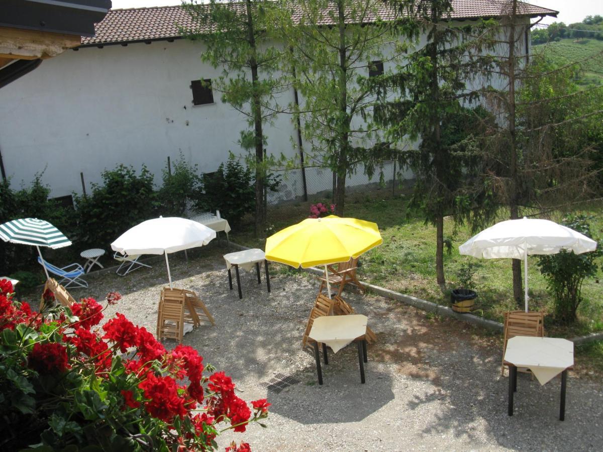 Bed and Breakfast Gli Acini Pietra dei Giorgi Exteriér fotografie
